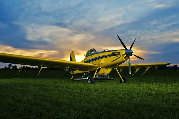 Aeronave AT-602